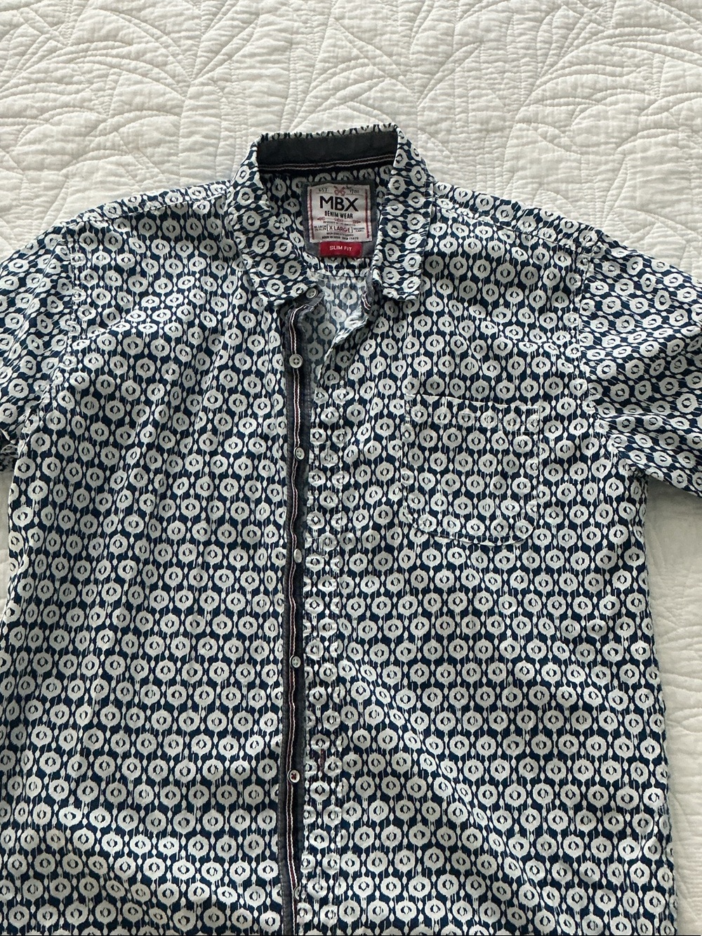 MBX Men's Navy & White Geometric Print Button-Down Shirt